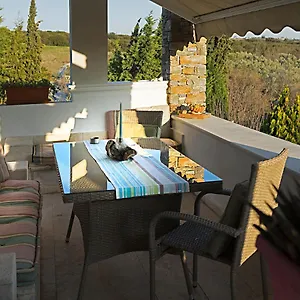Διαμέρισμα Lovely Apartm.near Airport, Kardiá
